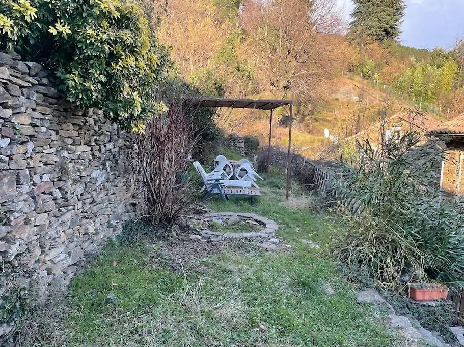Villa Maison Authentique En Ardeche à Saint-Melany France